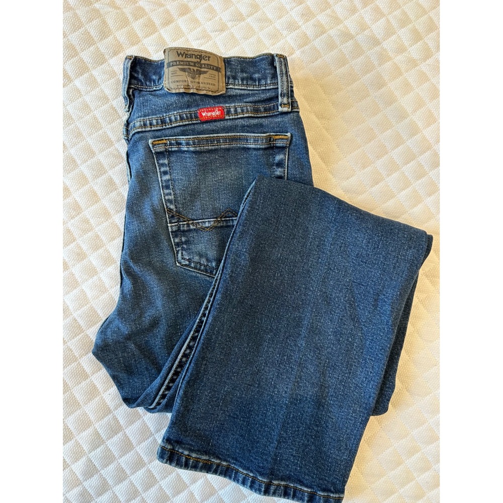 Wrangler Mens Relaxed Boot Jeans Medium Wash Blue Denim 29x30 Western Classic